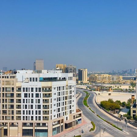 Courtyard By Marriott Culture Village, Дубай Екстериор снимка