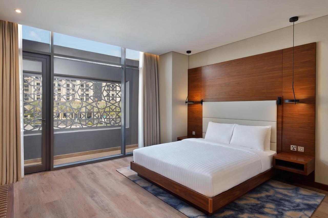 Courtyard By Marriott Culture Village, Дубай Екстериор снимка